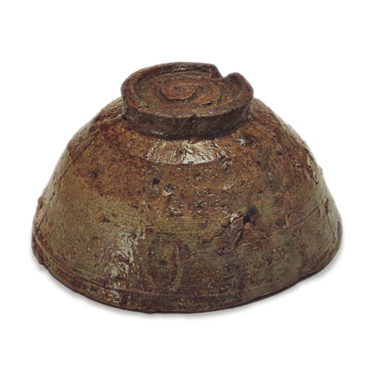 釘彫伊羅保茶碗 銘 秋の山 | 鶴田 純久の章 お話