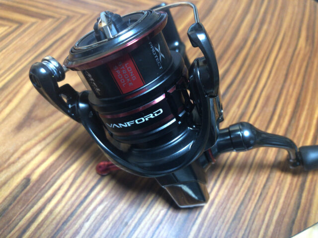 リール簡単カスタム｜ヴァンフォードにベアリング＆リールスタンド追加