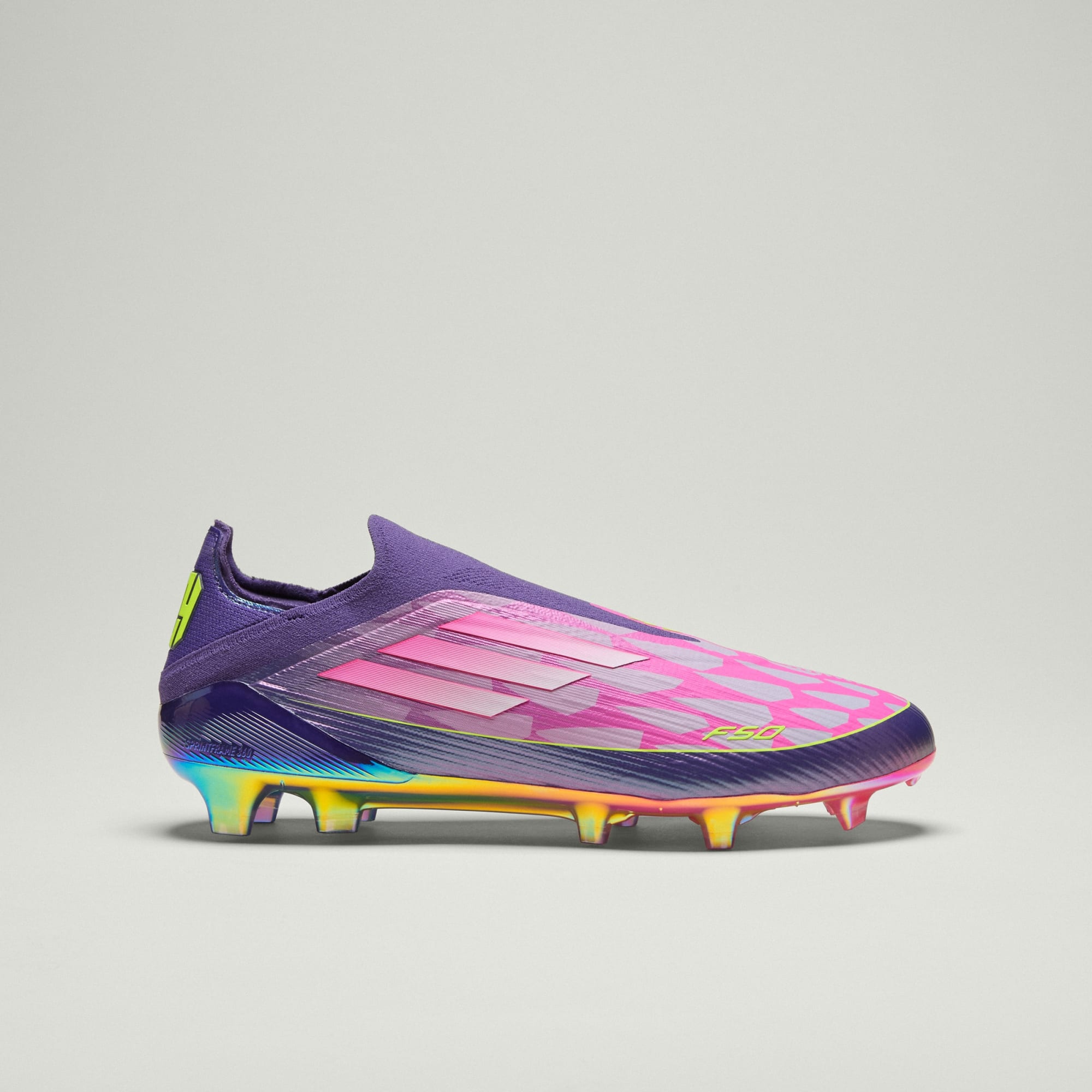 F50 Elite Laceless 