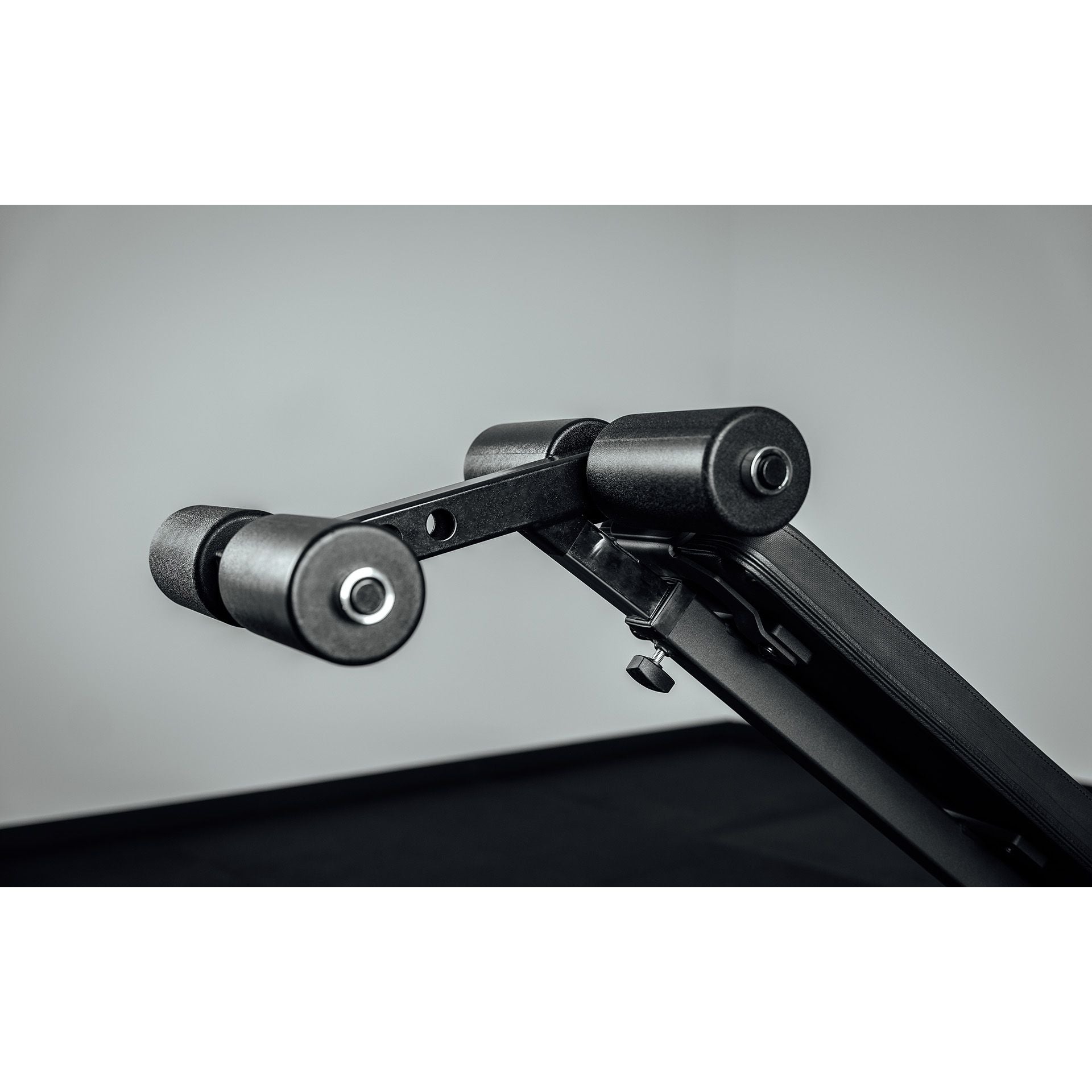 BlackWing™ アジャスタブルベンチ | REP Fitness｜ウチノジム