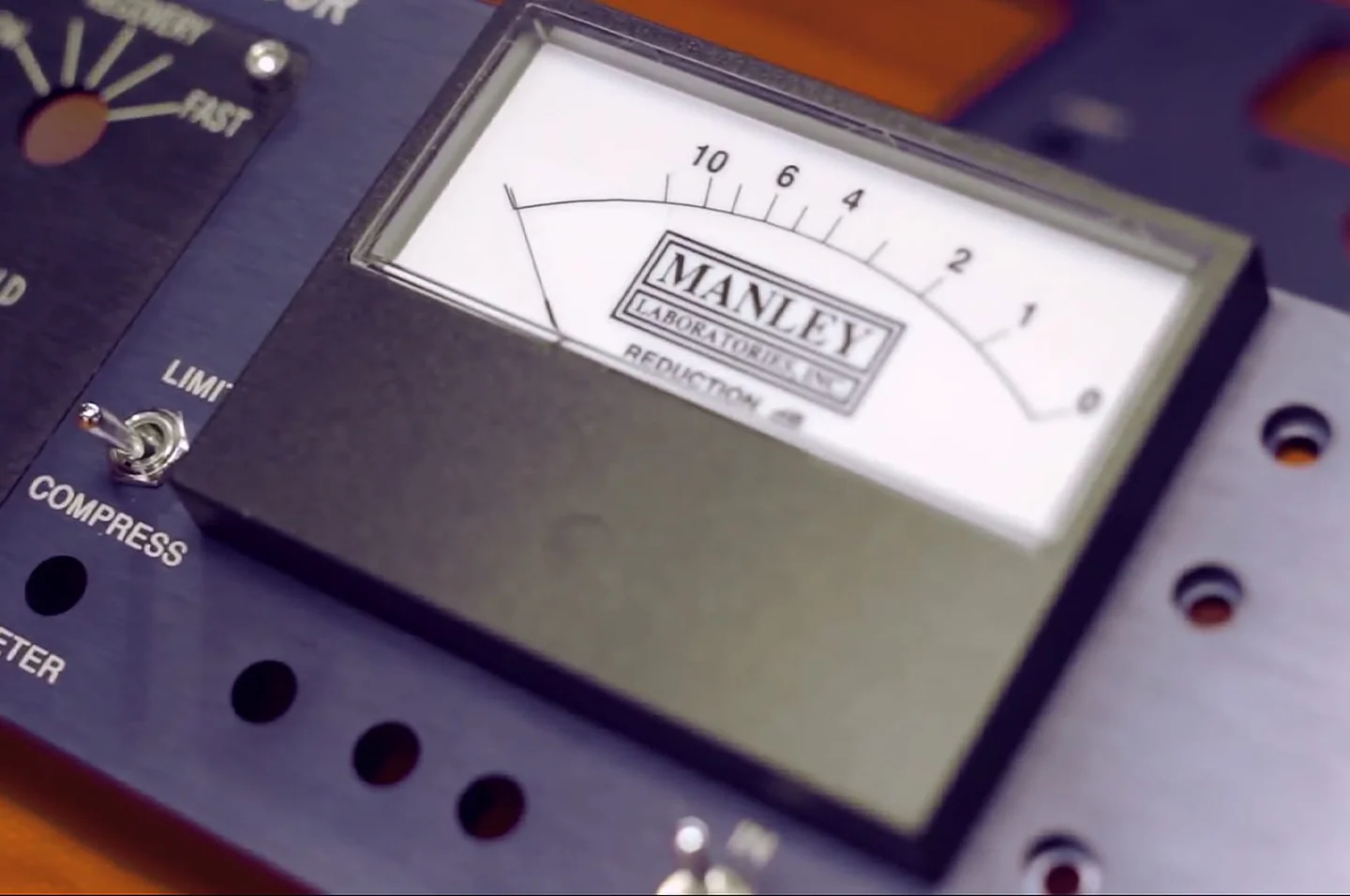 Manley Variable Mu Limiter Compressor – Universal Audio