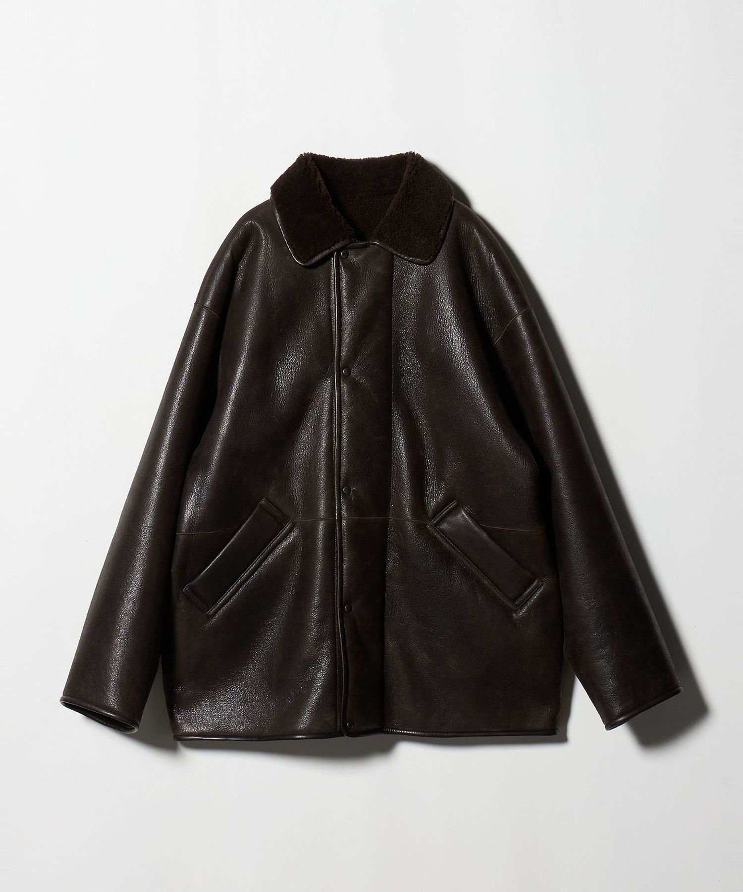 H＞クラック ムートン コート