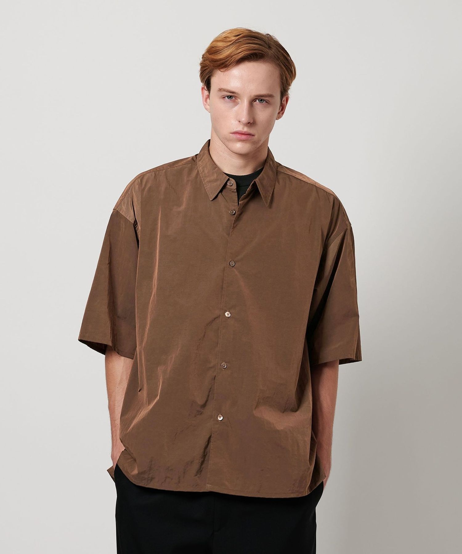 H＞ナイロンワッシャー スクエアカットシャツ