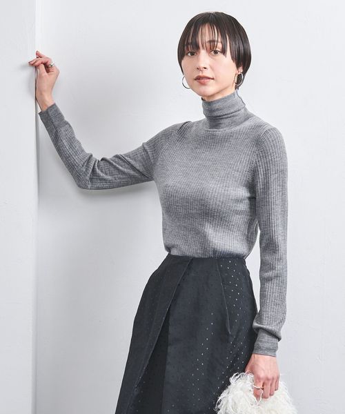 リブ タートルネック ニット