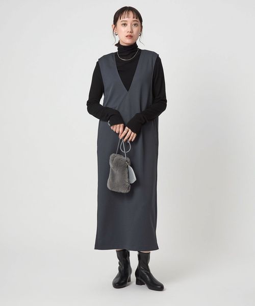 ディープ Vネック ジャンパースカート