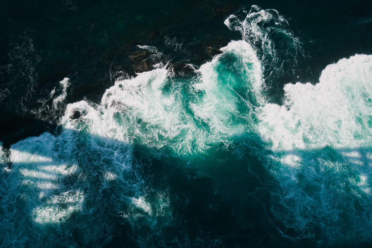 旅情1」徳島 – 陶板の夢、青碧の渦潮とうだつの風 | Undercurrent