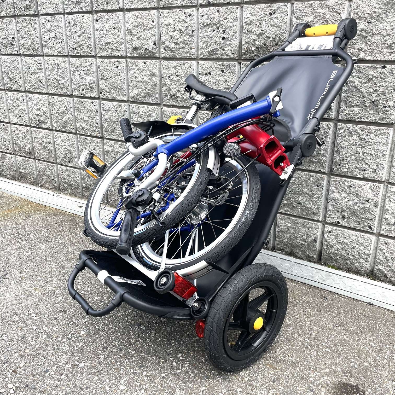 バーレー(Burley) サイクルトレーラー トラボーイ(TRAVOY) 梅田店展示