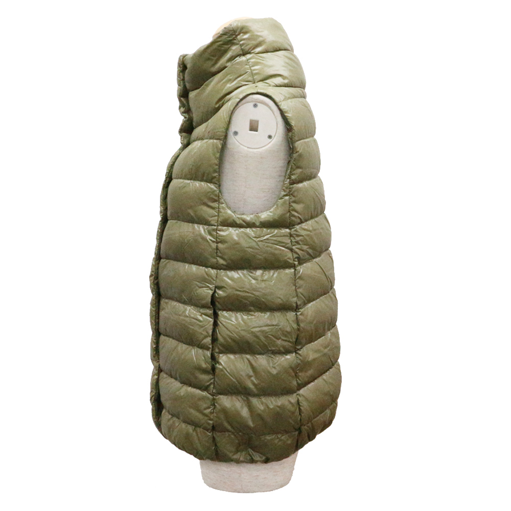 栄】【HERNO】ヘルノ ダウンベスト カーキ グリーン系 サイズ42