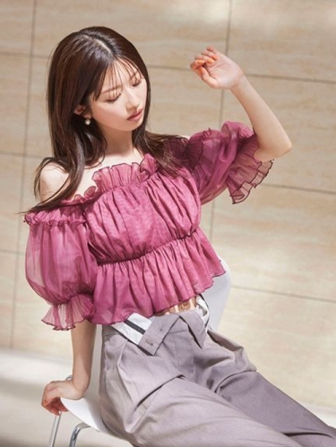 SNIDEL / スナイデル同型 Sustainableギャザーオフショルブラウス