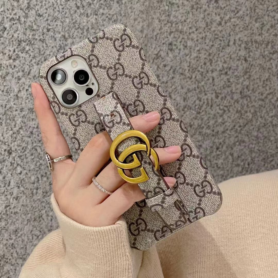 グッチ iPhone13ProMax/13Pro/13ケース GGスプリーム バンド付き