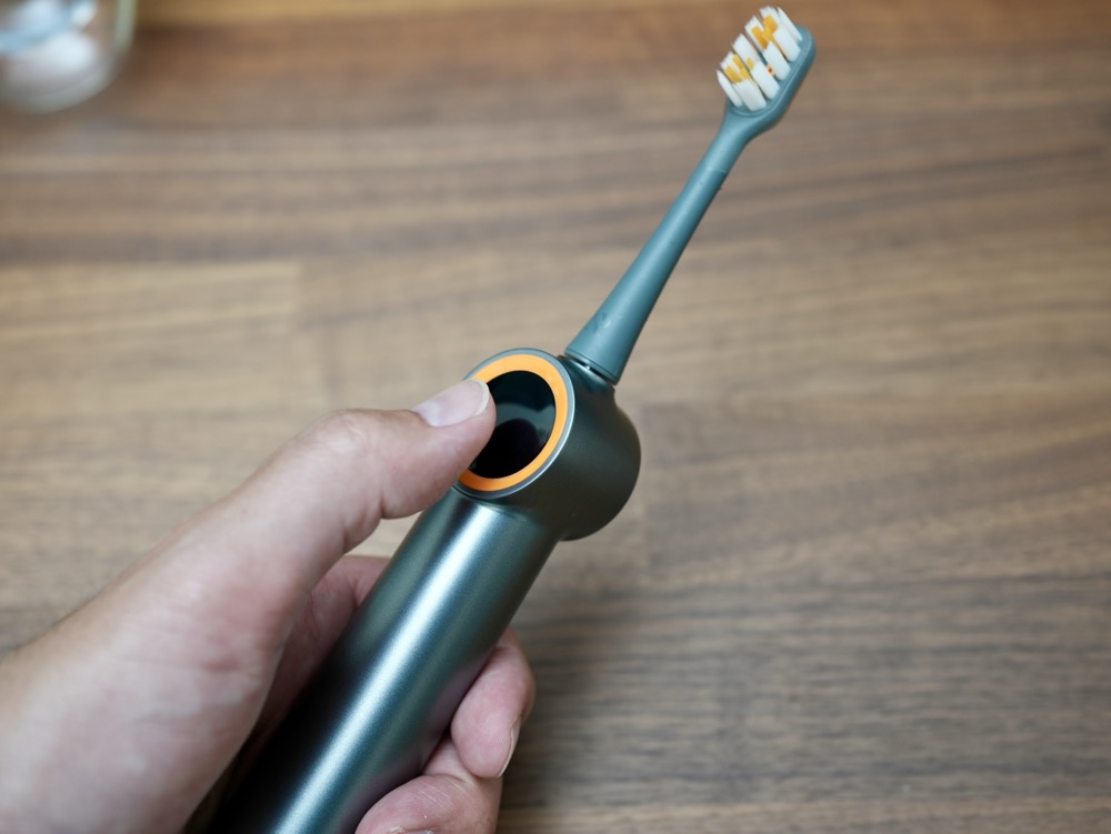 RANVOO バブル電動歯ブラシ レビュー| バブル洗浄技術で汚れを徹底的に