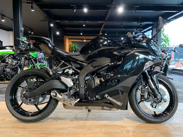 Ninja ZX-25R年内ご納車可能車両ございます！ [最新情報] | U-MEDIA