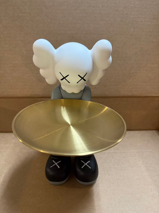 Grey Sitting Figures 8 inch Key Holder | Mercari