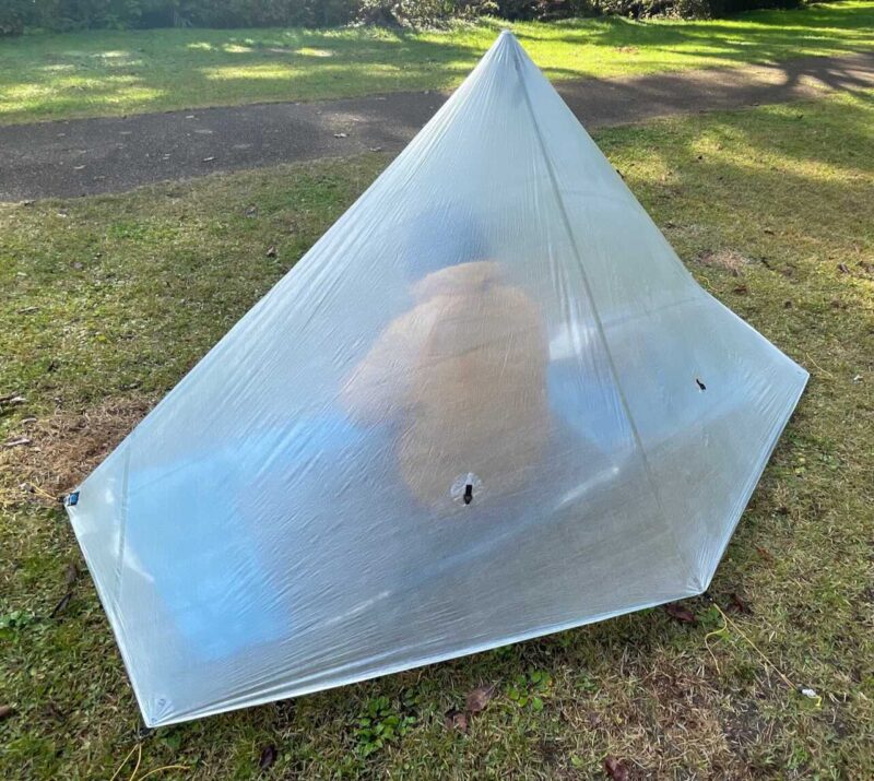 風雨も心配なし！Zpacksポケットタープ【ULフロアレスシェルター