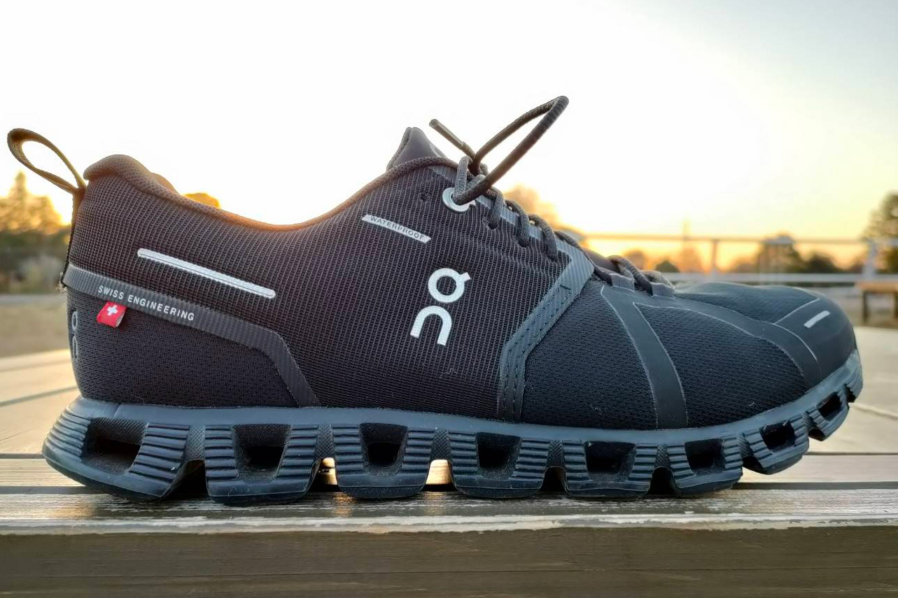 On】Cloud 5 Waterproof レビュー│ランニング性能も検証 – Unattached