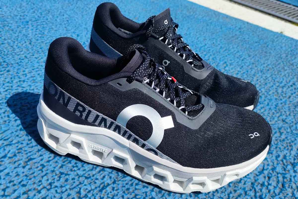 On】クラウドモンスター2レビュー│初代モデルと同時に履いて比較