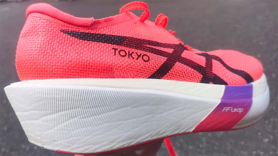 Asics】メタスピードスカイTokyo レビュー│エッジとの違いも解説