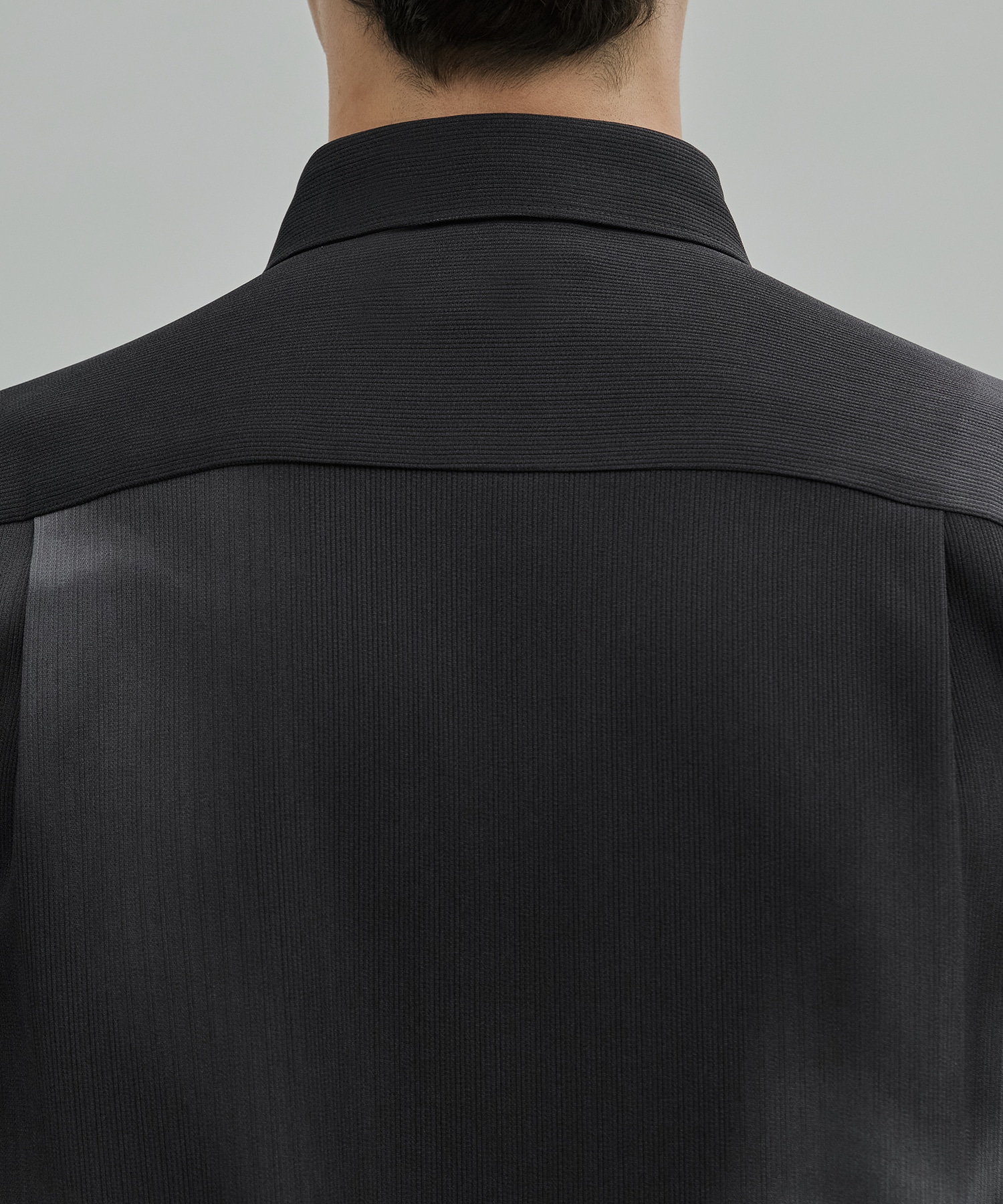 残りわずか｜再入荷なし〉COLD DRY GRADATION PLEATS ロングスリーブ