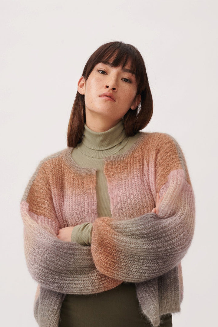 Compact1065CardiganandShawl01n