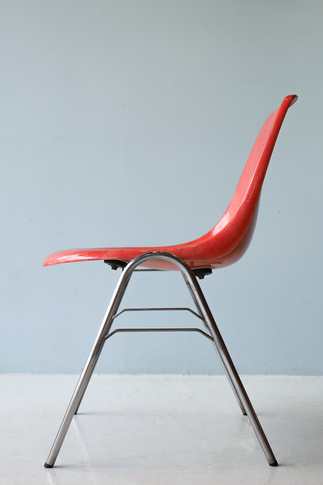 柳宗理 スタッキングチェア コトブキ製 FRP モダンデザイン/SORI