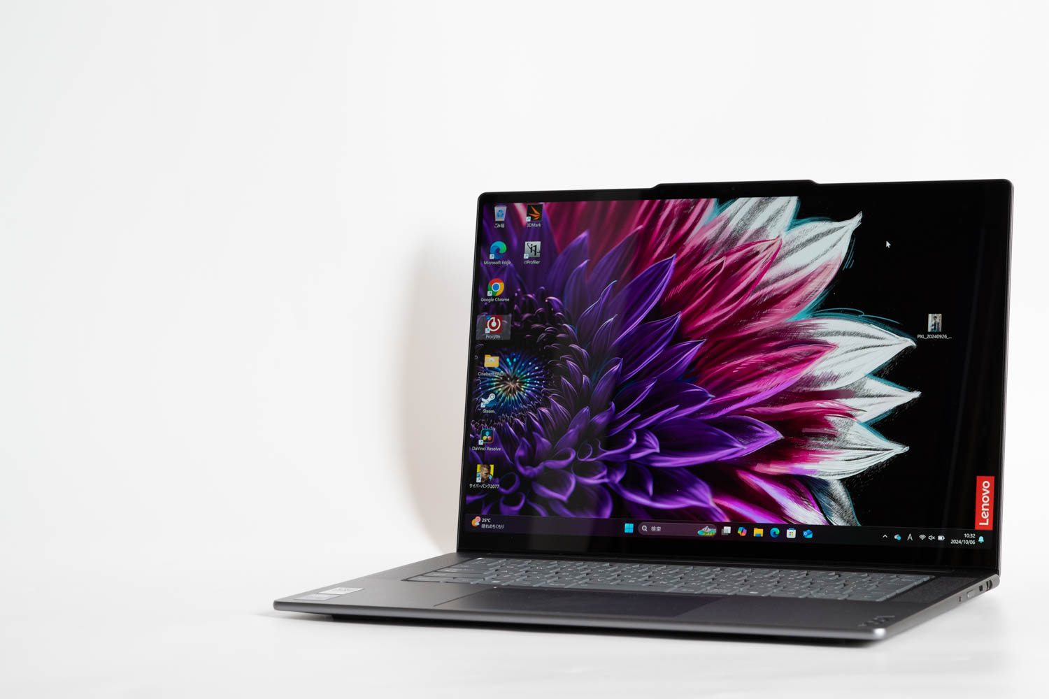 Lenovo Yoga Slim 7i Gen 9 Aura Edition レビュー15.3型で最長クラス