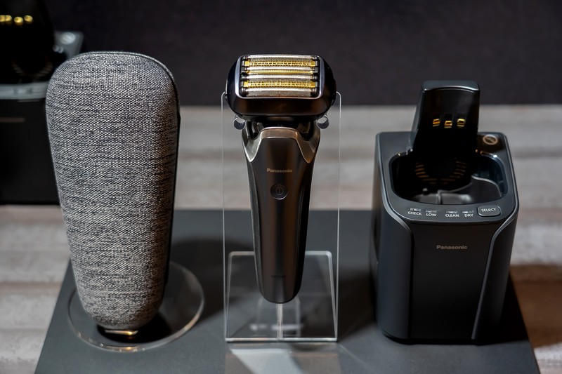 日本の最高傑作！ 新型ラムダッシュ6枚刃がキレッキレな件