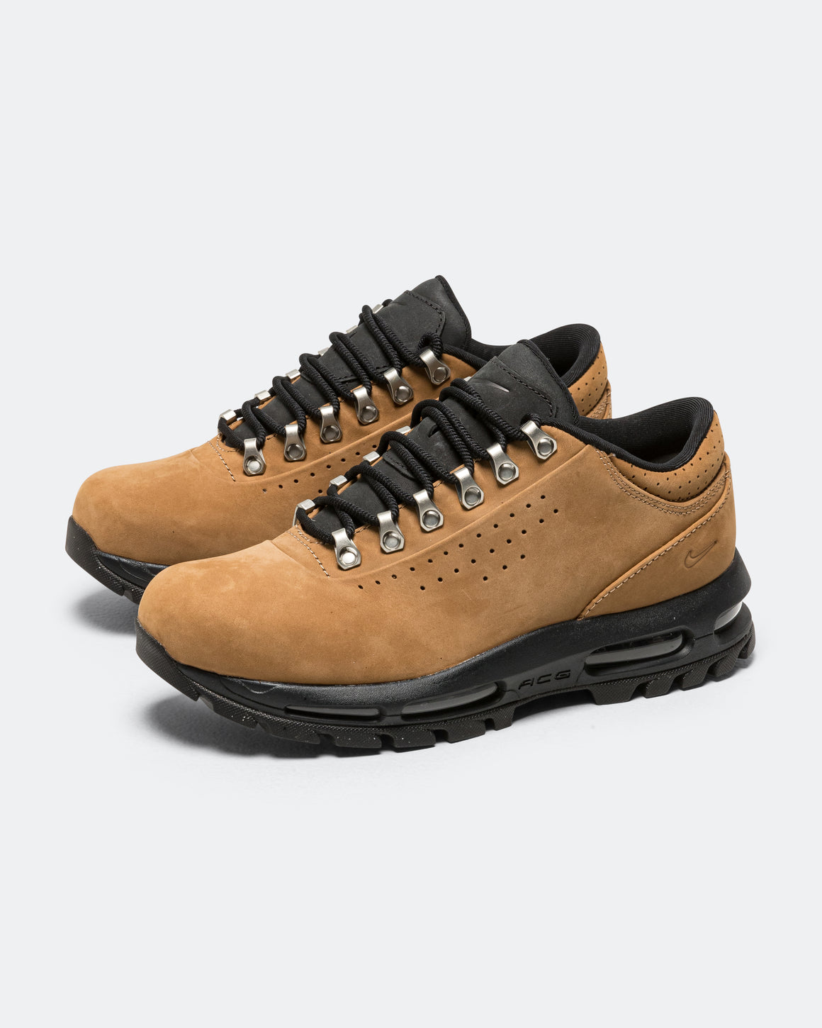 Nike - Air Max Goadome Low SP - Taupe/University Red-Black | UP THERE