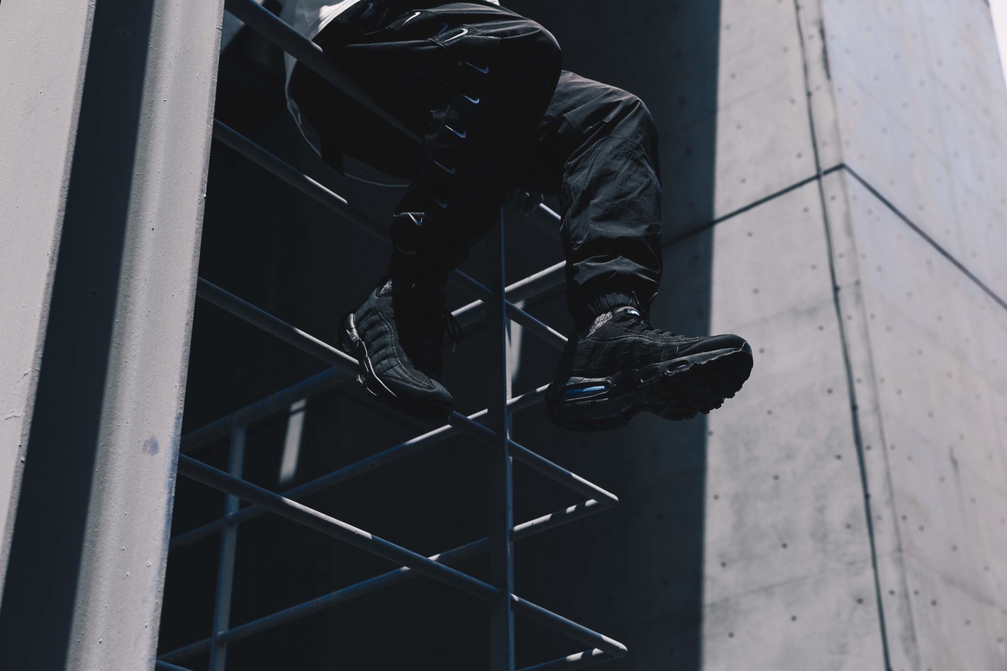 Nike】Air Max 95のatmos限定カラー “BLACK/IMPERIAL BLUE”が6月26日に