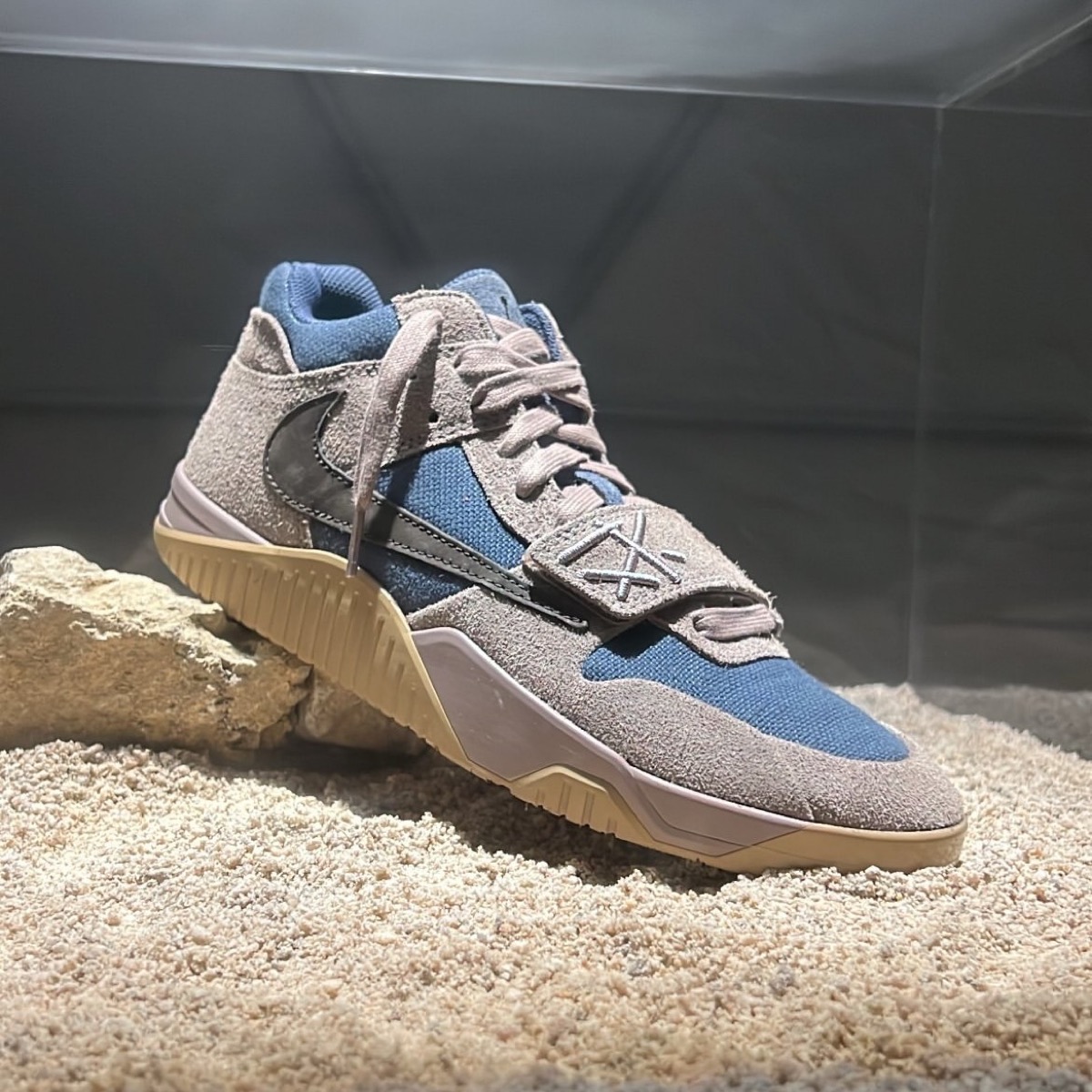 Travis Scott × Nike Jordan Jumpman Jack TR “Taupe Haze”が発売予定