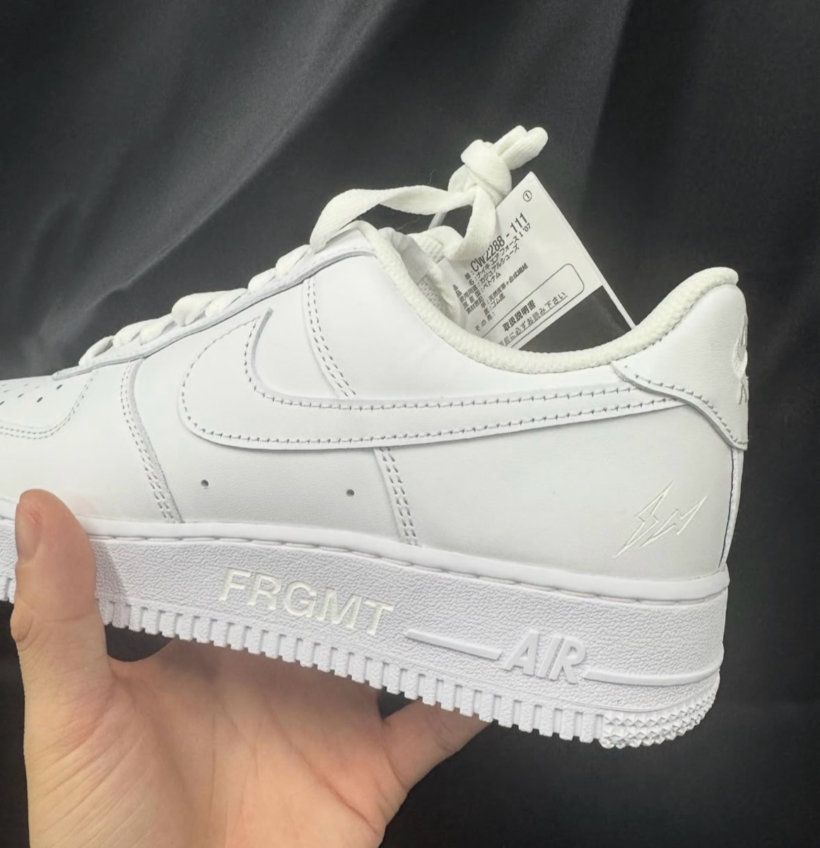YZERR が Force Festival x FRAGMENT x Nike 非売品 Air Force 1 Low