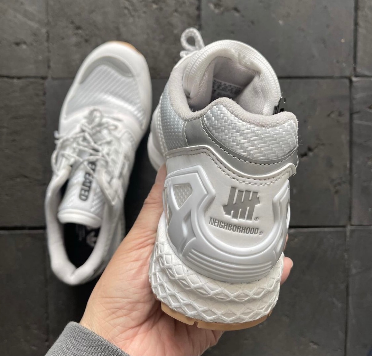 UNDEFEATED × NEIGHBORHOOD × adidas】ZX8000が国内4月16日に発売予定