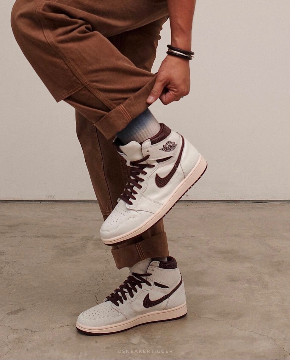 A Ma Maniere × Nike】Air Jordan 1 High OG SP “Sail and Burgundy