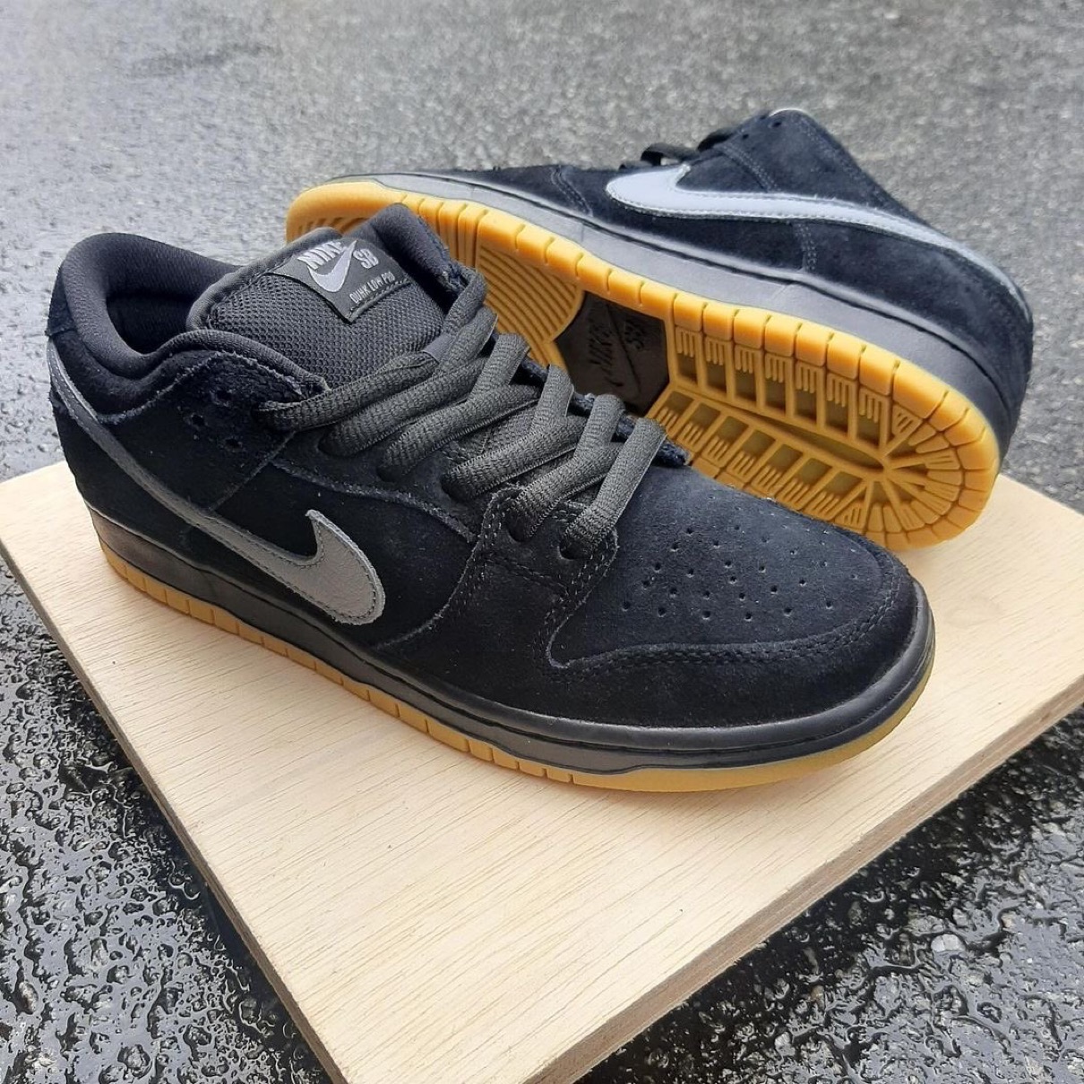 Nike SB Dunk Low Pro “Black Fog”が国内2月10日に発売予定 | UP TO DATE