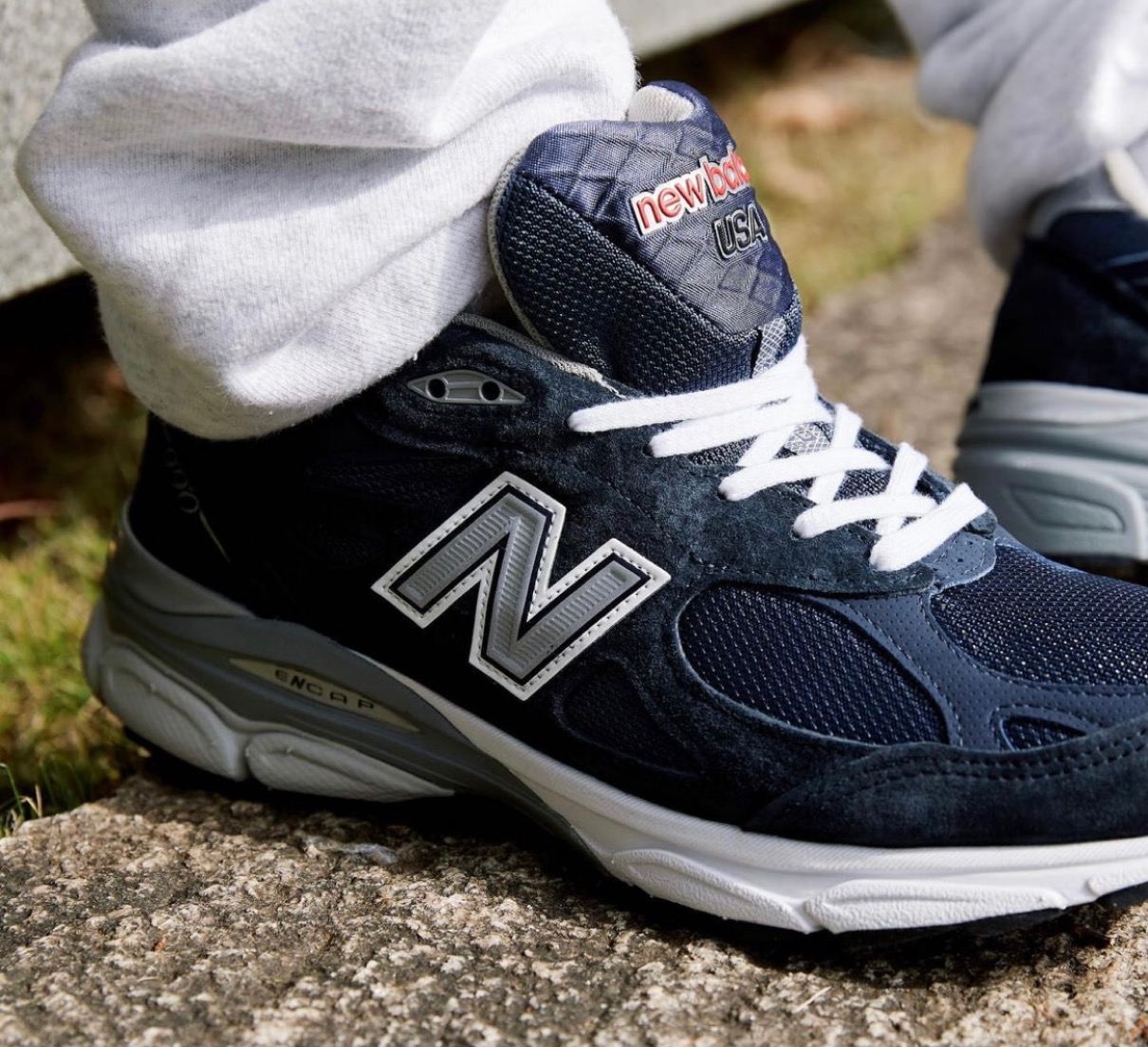 New Balance 『990v3』ブラック&ネイビーの新色が国内10月30日に発売