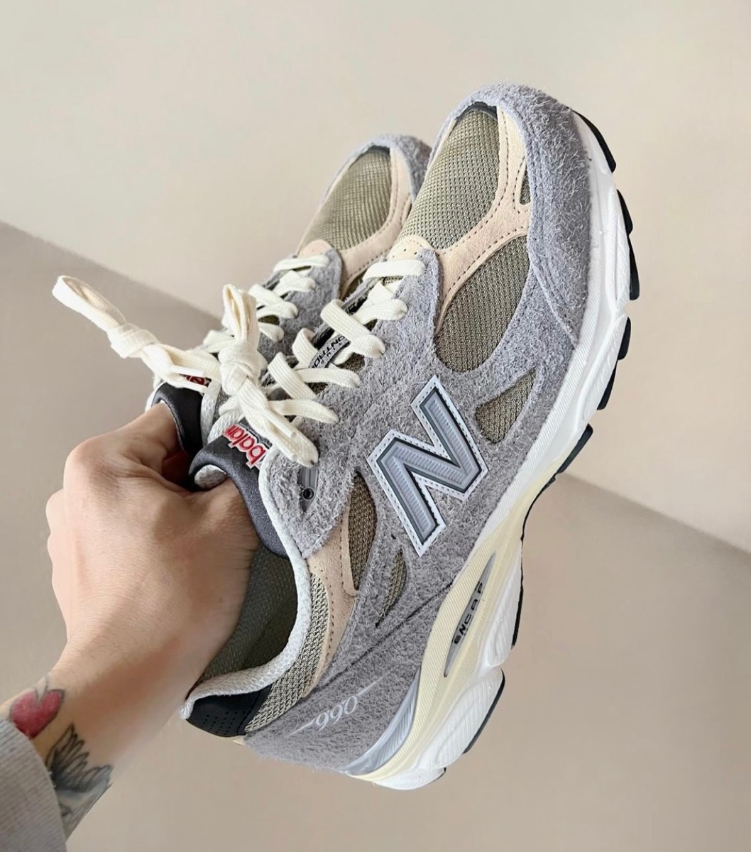 New Balance Made in U.S.A.〈990v3 “Grey”〉by Teddy Santisが国内5月