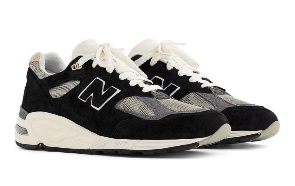 New Balance Made in U.S.A.〈990v2 “Black”〉by Teddy Santisが国内7