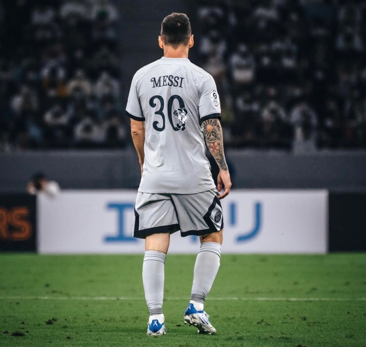 VERDY × PSG コラボアイテムが国内7月22日に発売予定 | UP TO DATE