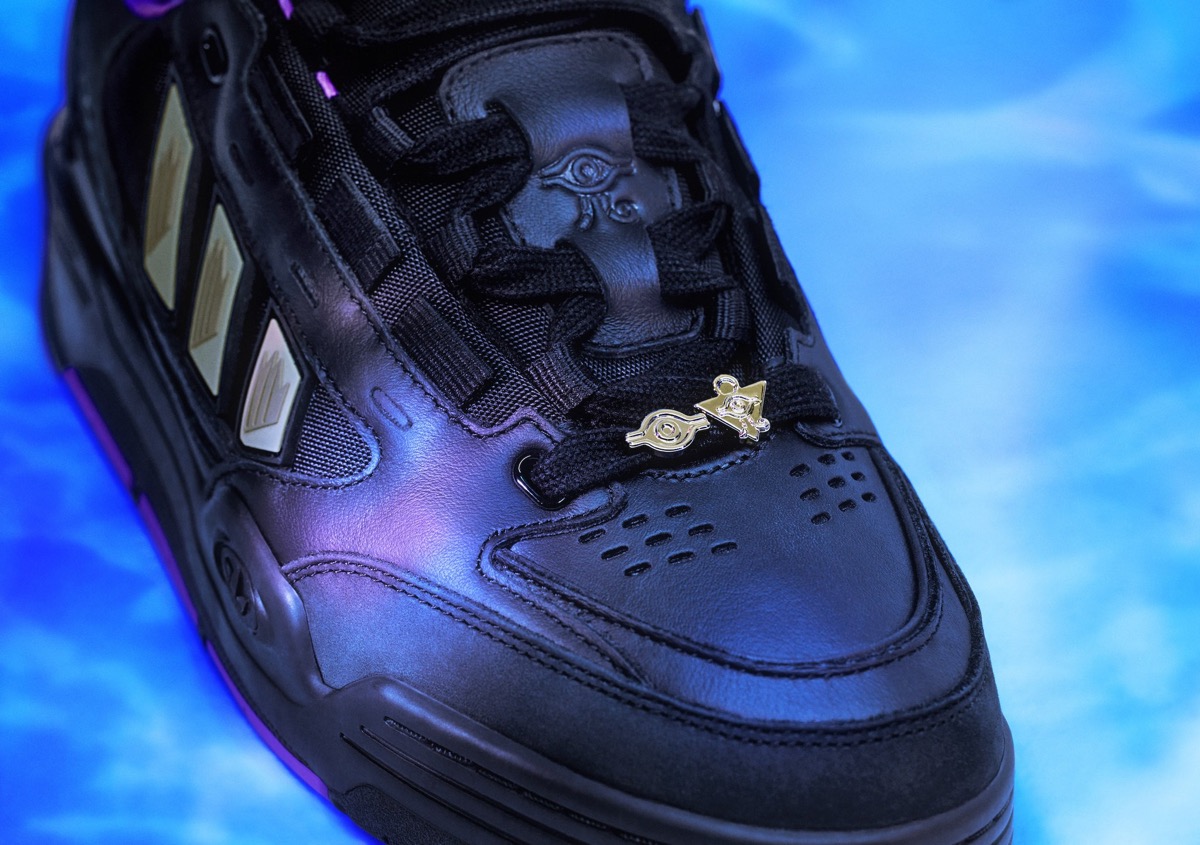 限定カードも付属！Yu-Gi-Oh! × adidas 『ADI2000 “遊戯の世界”』が