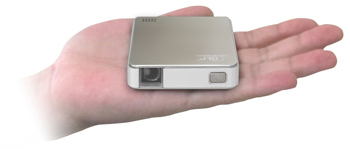 GEANEE、手のひらサイズの超小型プロジェクター「MPJ-50」、iPhone