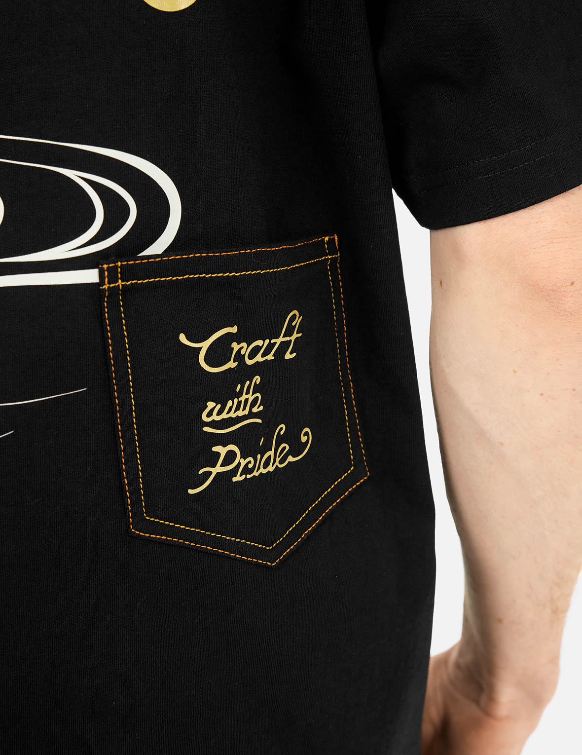 Multi-Pocket and Multi-Print Loose Fit T-shirt – EVISU