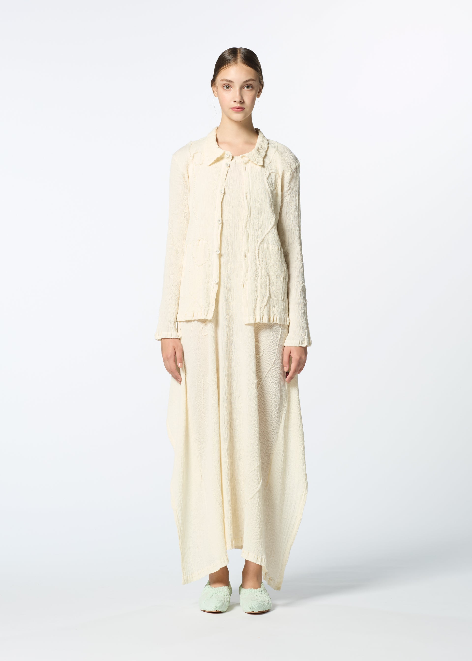 HAAT – ISSEY MIYAKE ONLINE STORE
