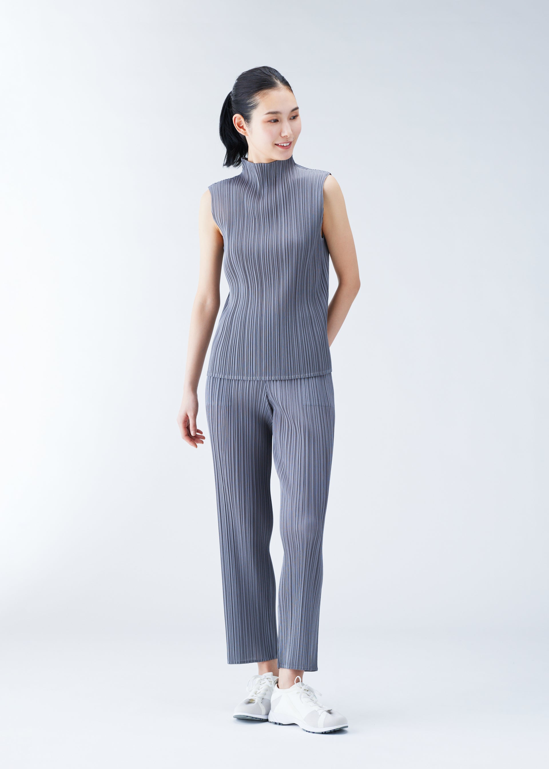 BASICS – ISSEY MIYAKE ONLINE STORE