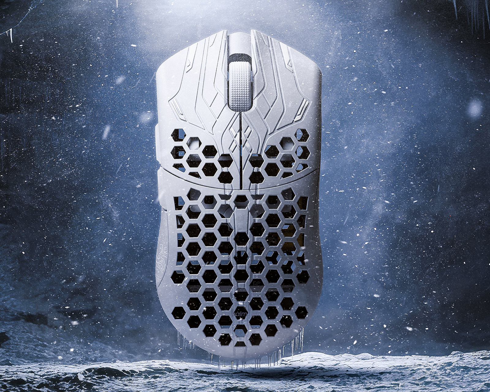 Finalmouse ULX Frostlord - Small - us.MaxGaming.com
