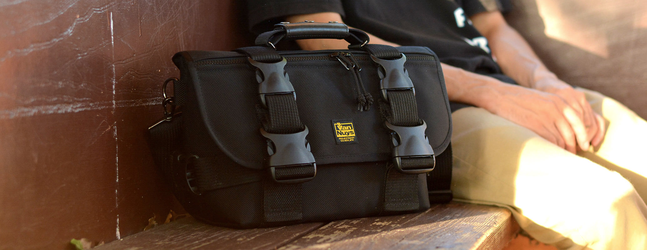 D924：ちょっとミリタリーなメッセンジャーバッグ | バンナイズ | 鞄は