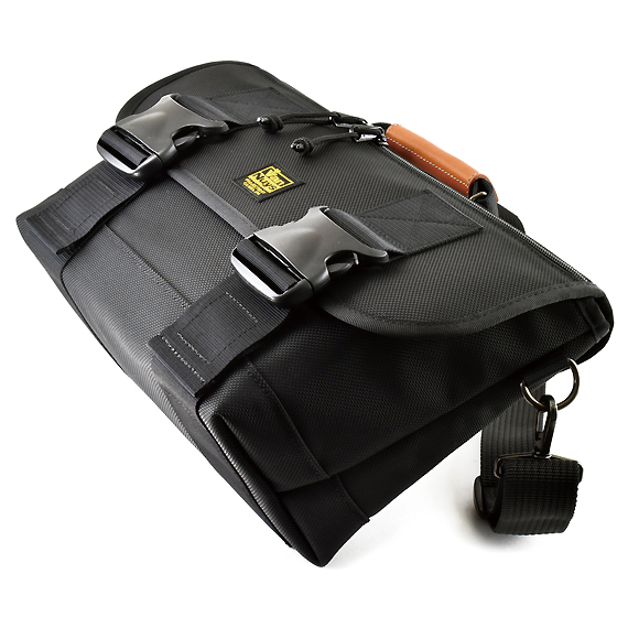 E579-00：斜めがけメッセンジャーバッグ | バンナイズ | 鞄はやっぱり