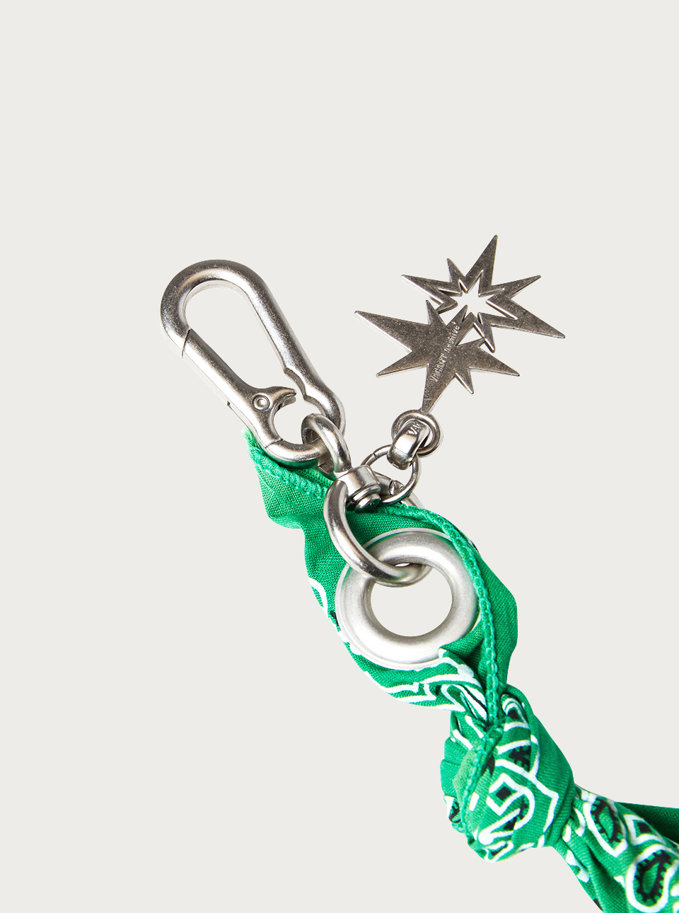 DYED BANDANA KEYRING GREEN | vacantarchive