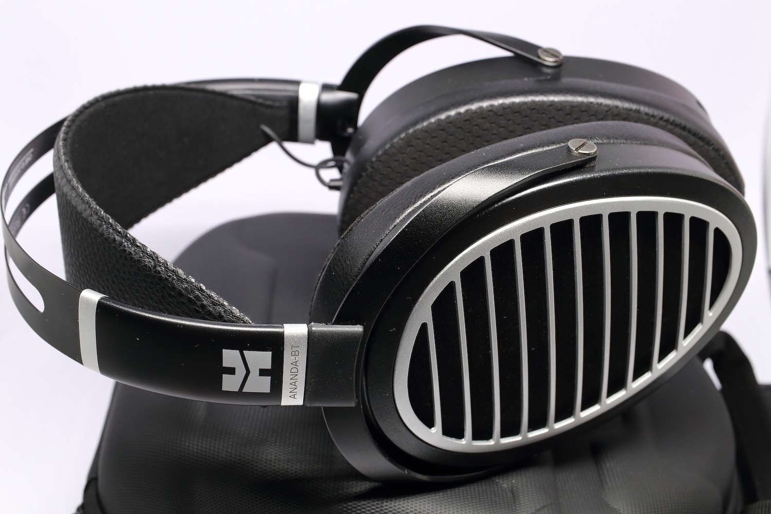 平面型ワイヤレスヘッドフォン、HIFIMAN ANANDA-BT: Music TO GO!