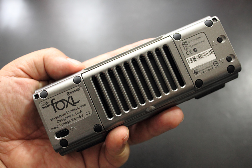 Soundmatters foxL V2 － ポータブルスピーカーの新機軸: Music TO GO!