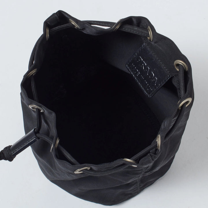 PRADA/プラダ】テスートナイロン 巾着ポーチ/ハンドバッグ – VALTIQUE