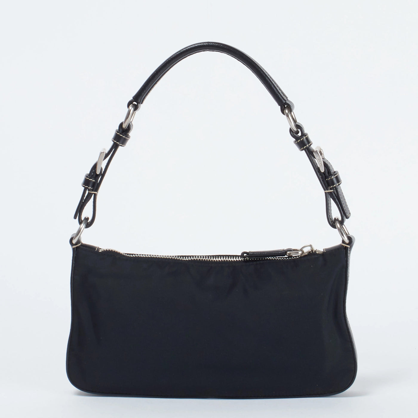 PRADA/プラダ】新型ナイロン 三角ロゴプレート アクセサリーポーチ